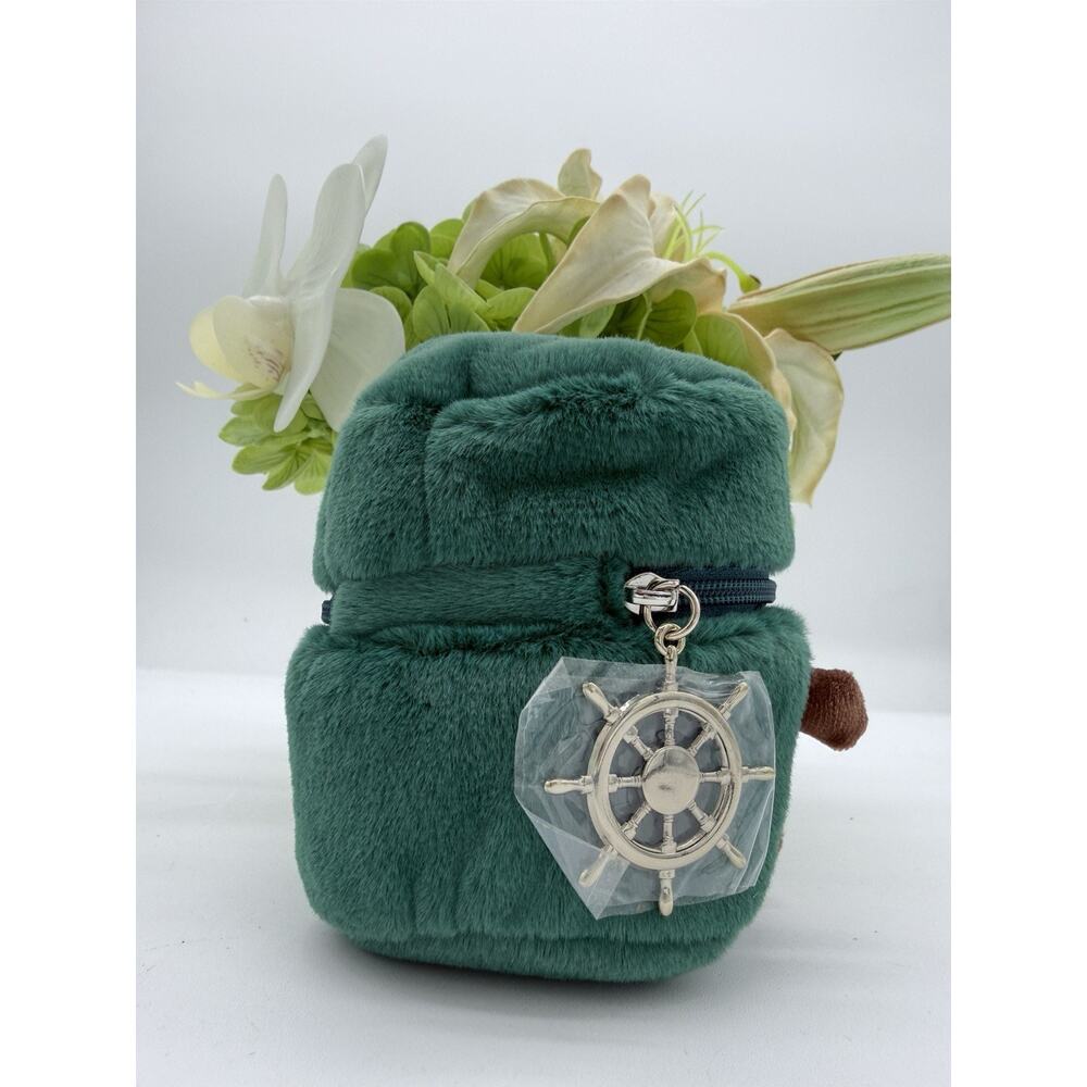 La Mer The Plush Moisturizer Charm Case (Creme) - 3" x 3" x 4.5" - Picture 2 of 3